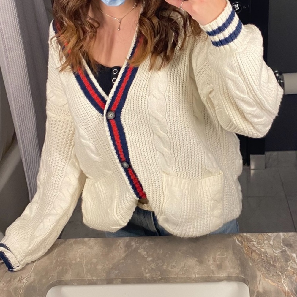 AMERICAN EAGLE BUTTON UP- Cream, Navy & Red